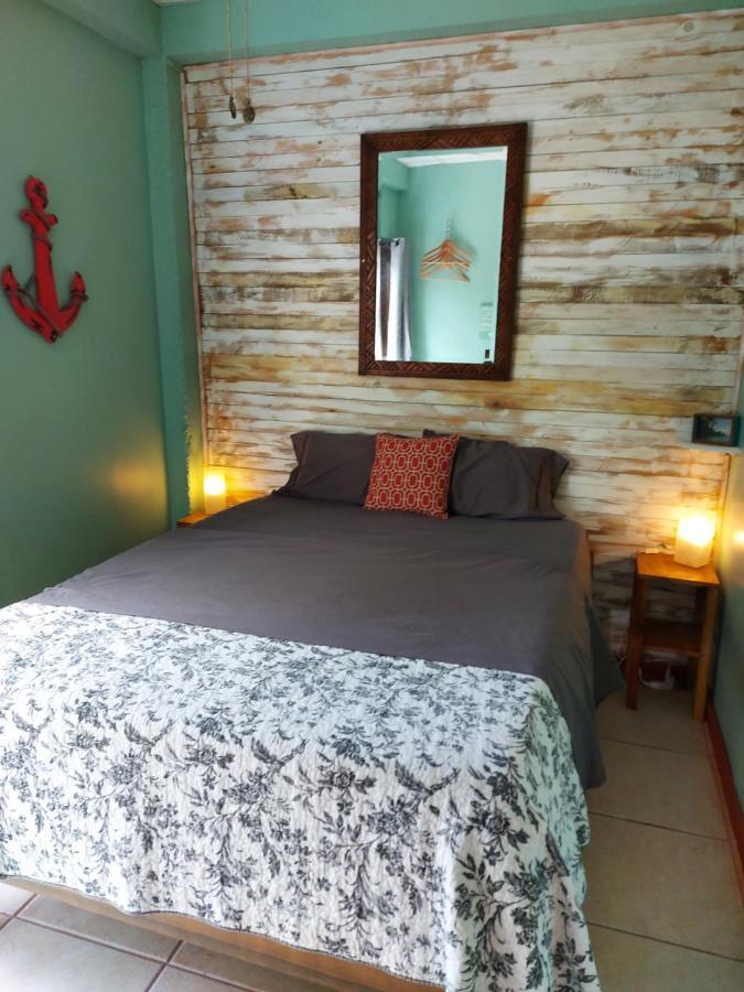 Casa Oceana Bed & Breakfast Bocas del Toro Exterior photo