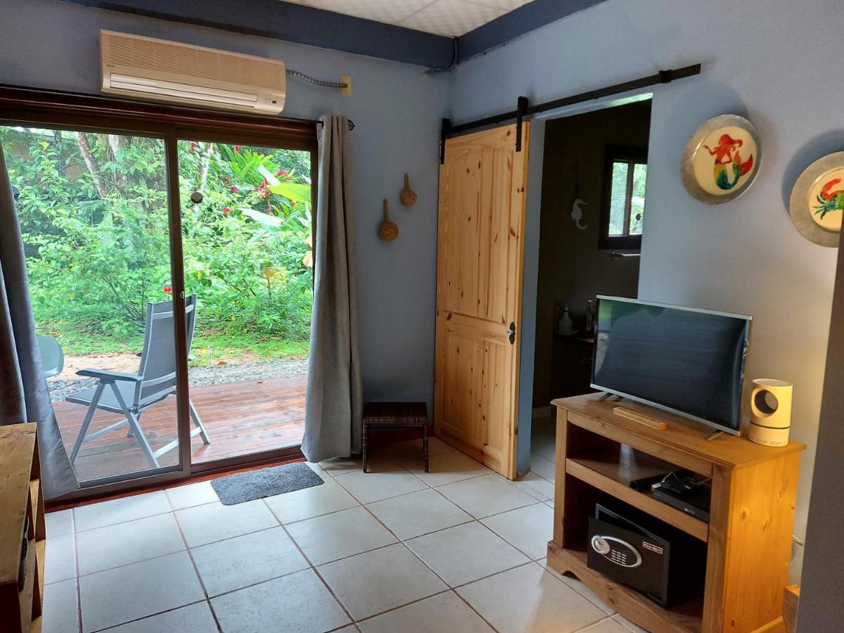 Casa Oceana Bed & Breakfast Bocas del Toro Exterior photo